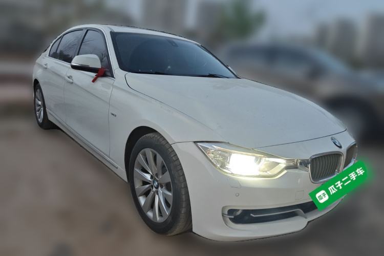 Used BMW 3 Series 2013 320Li Fashion Design Package Front Right 45 Deg