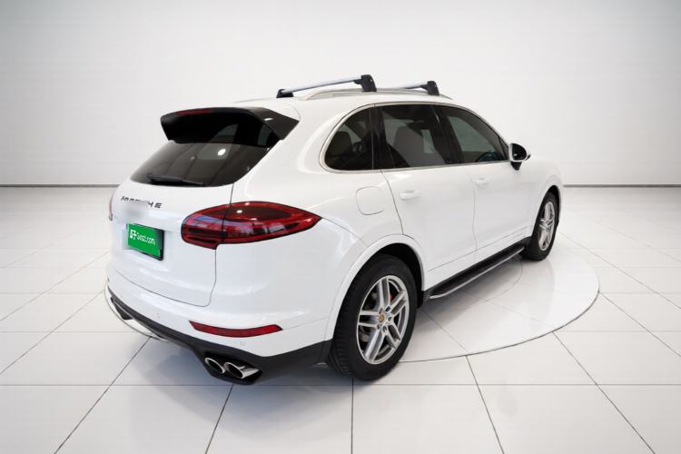 Used Porsche Cayenne 2016 Cayenne Platinum Edition 3.0T Rear Right 45 Deg