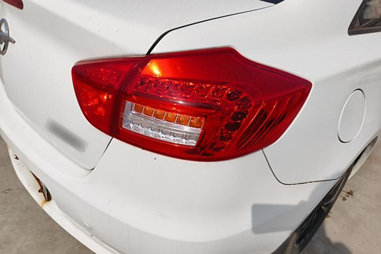 Used Haima M6 2017 1.6L Manual Comfort Model Exterior 3