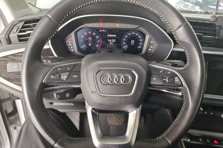 Used Audi Q3 2019 35 TFSI Fashion Dynamic Model