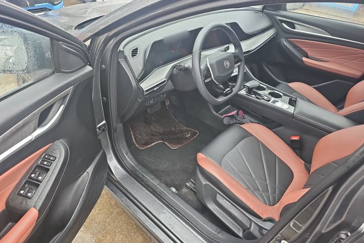 Used Changan Eado 2022 PLUS Blue Whale NE 1.4T GDI DCT Prestige Edition