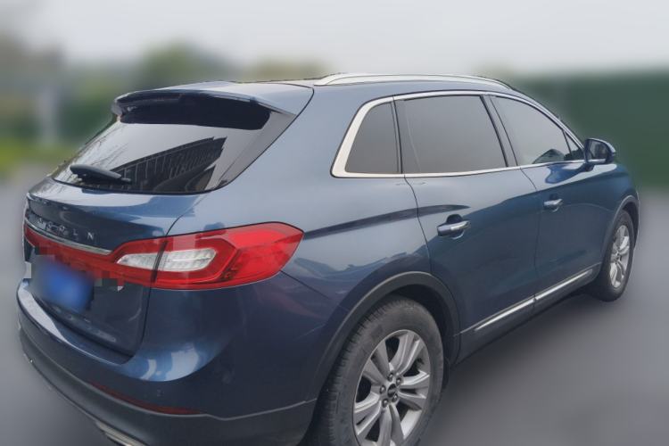 Used Lincoln MKX 2018 2.0T Two-Wheel Drive Deluxe Edition Rear Right 45 Deg