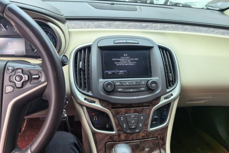 Used Buick LaCrosse 2013 2.4L SIDI Leading Comfort Version