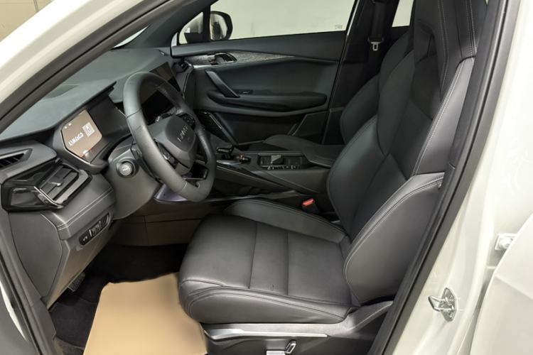 Used Lynk & Co 06 2023 Remix 1.5T JinPro Interior 1