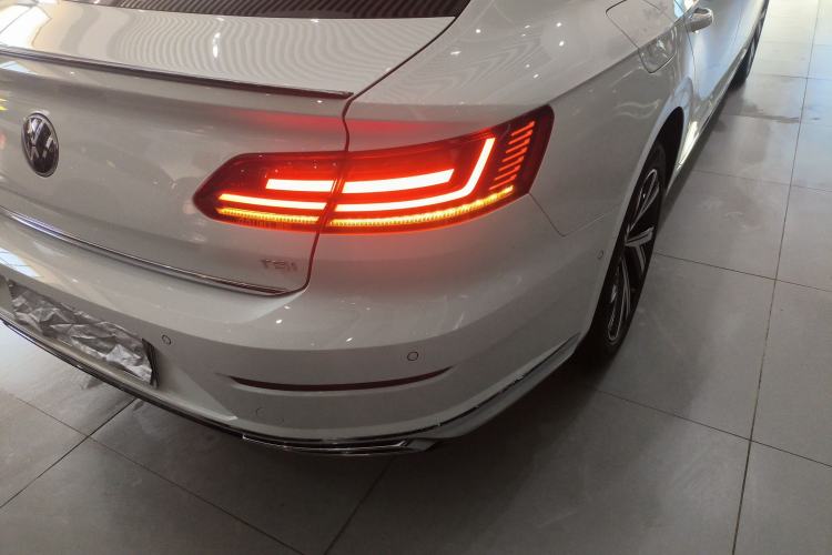 Used Volkswagen FAW-Volkswagen CC 2021 380TSI Striking Edition Right Rear Taillight