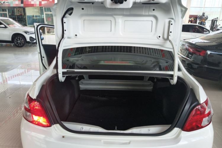 Used Peugeot 301 2016 1.6L Manual Comfort Edition Trunk