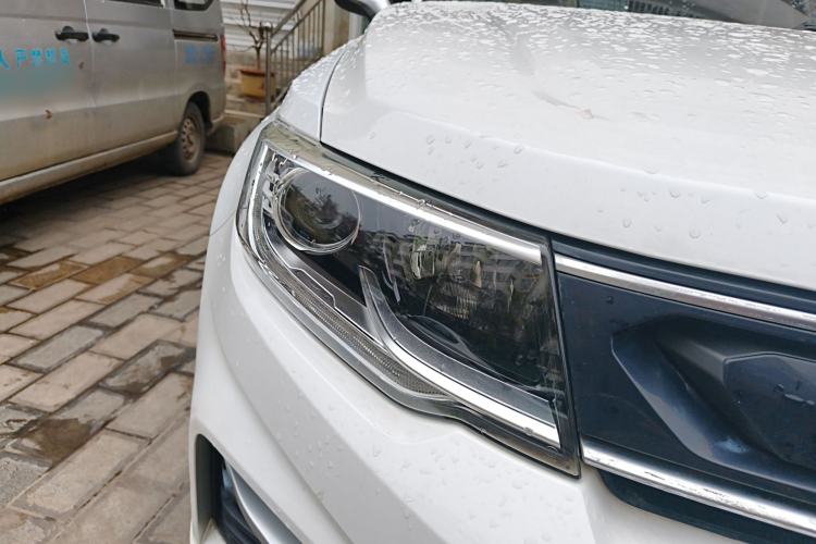 Used CHANGAN CS35PLUS 2019 1.6L Manual Chuanlian Edition
