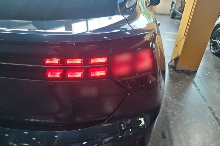 Used Lynk & Co 05 2020 2.0TD Two-Wheel Drive Shine Halo