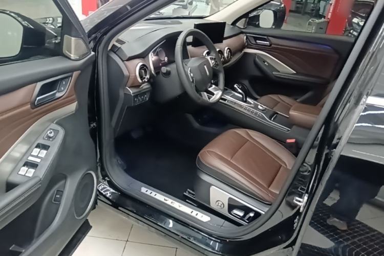 Used Wey VV6 2021 2.0T Two-Wheel Drive Smart Plus