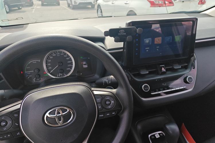 Used Toyota Corolla 2022 Dual-Motor 1.8L E-CVT Pioneer Edition Center Console