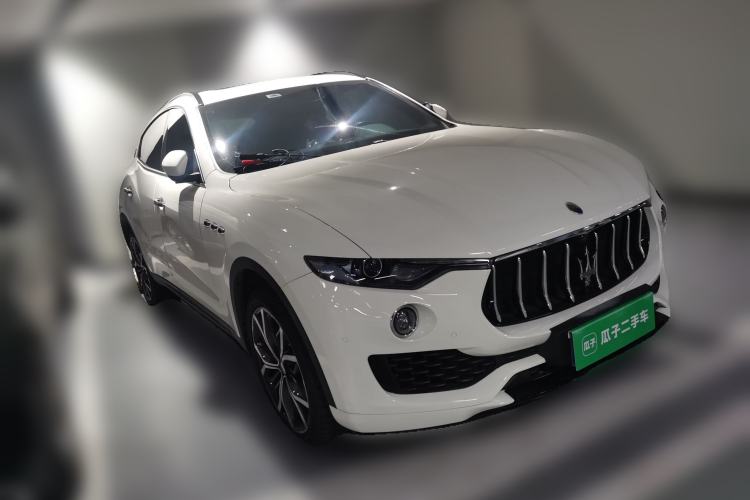 Used Maserati Levante 2016 3.0T Standard Edition Front Right 45 Deg