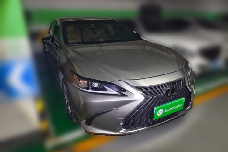 Used Lexus ES 2023 200 Excellence Edition