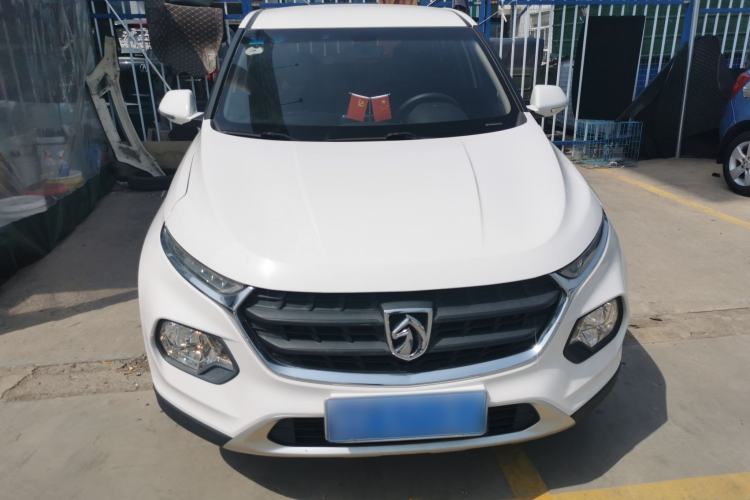 Used Baojun 510 2017 1.5L manual Comfort trim