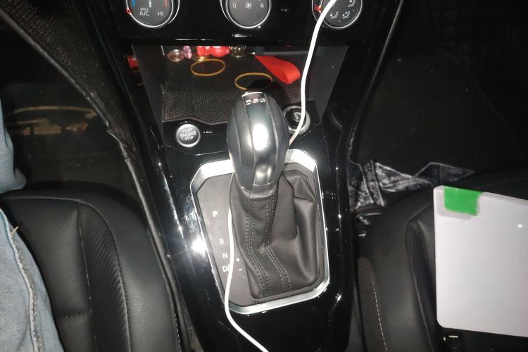 Used Volkswagen T-ROC 2020 280TSI DSG Two-Wheel Drive Comfort Version