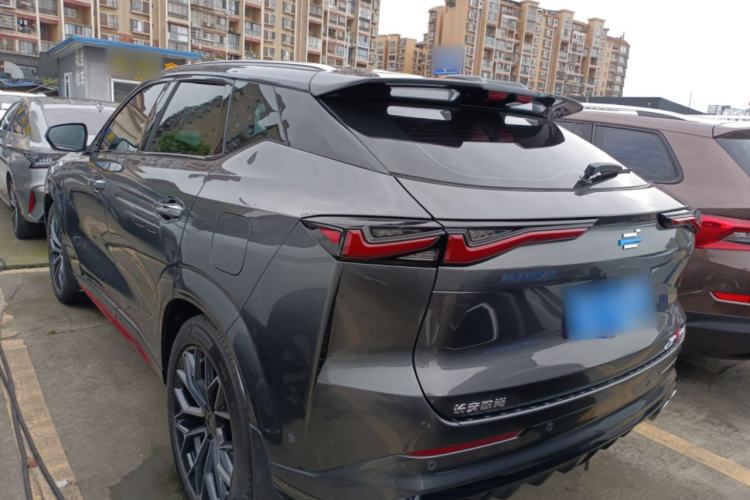 Used CHANGAN OSHAN Z6 2023 Blue Whale 1.5T DCT Smart Navigation Model Exterior 2