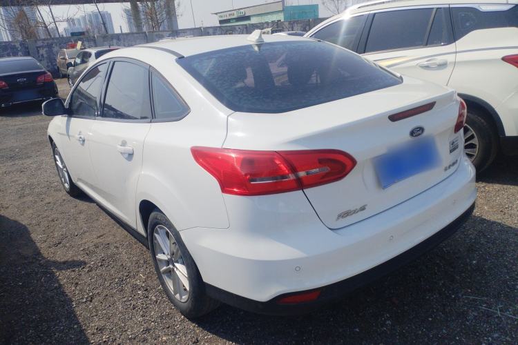 Used Ford Focus 2017 Sedan 1.6L Manual Fashion Edition Smart Drive Version
