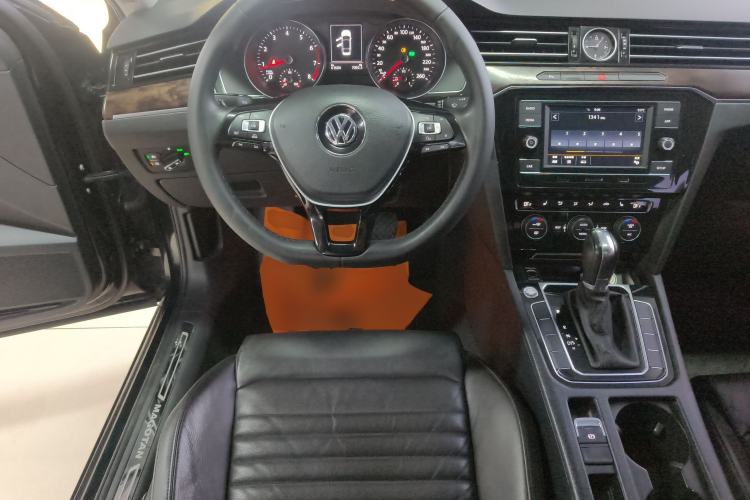 Used Volkswagen Magotan 2018 Facelift 330TSI DSG Luxury Model