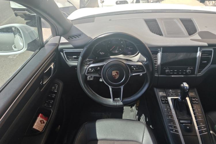 Used Porsche Macan 2017 Macan 2.0T Steering Wheel