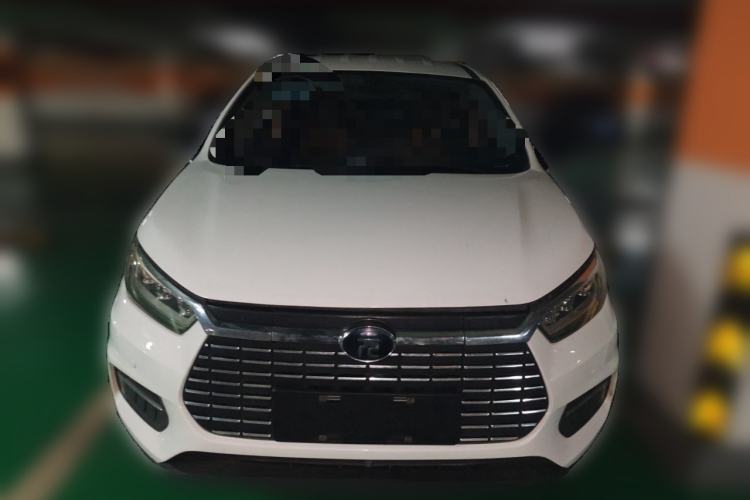 Used BYD Yuan New Energy 2019 EV535 Smart Connect Trendsetting Model
