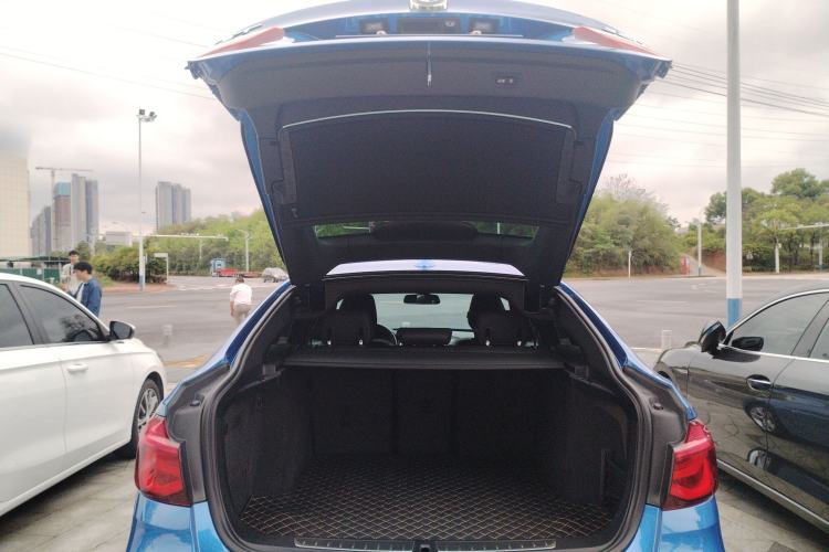 Used BMW 3 Series GT 2019 320i M Sport Package Trunk