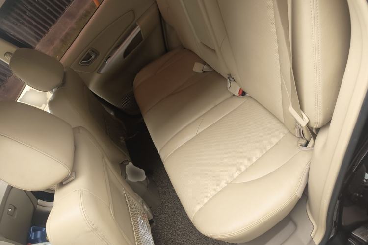 Used Hyundai Tucson 2009 2.0L Automatic Two-Wheel Drive with Sunroof
