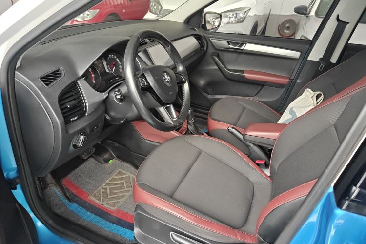 Used Skoda Fabia 2015 1.6L Automatic Smart Drive Edition
