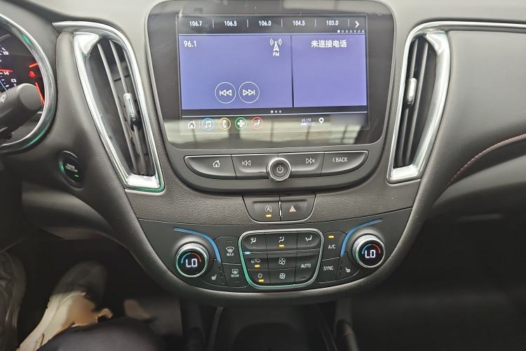 Used Chevrolet Malibu XL 2019 Redline 550T Automatic RuiLian Edition Audio And AC Panel