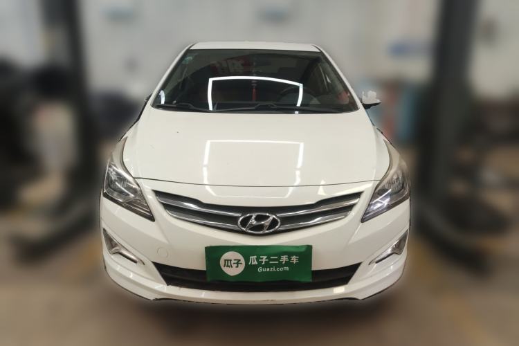 Used Hyundai Verna (older generation) 2014 1.4L Manual Smart GLS Trim
