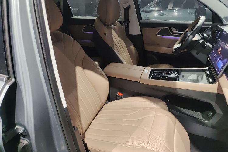 Used Chery Tiggo 8 L 2024 2.0T Two-Wheel Drive Prestige Version 5 Seats