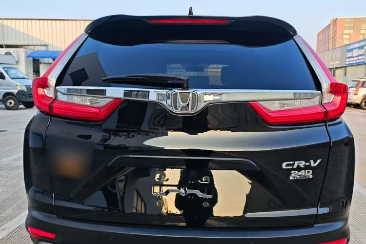 Used Honda CR-V 2017 240TURBO CVT Front-Wheel Drive Fashion Edition