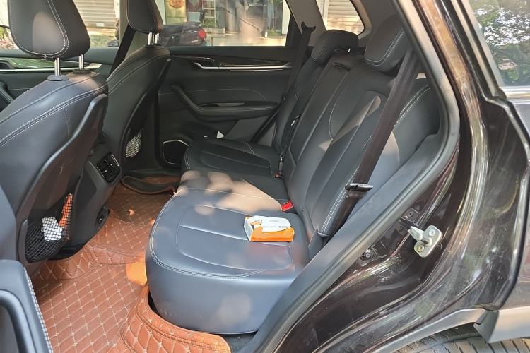 Used Brilliance V7 2019 300T Automatic Flagship Model 5 Seats
