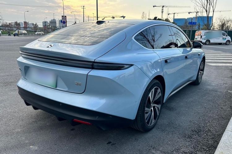 Used Nio ET5 2024 75 kWh Exterior 4