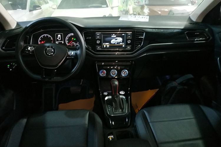 Used Volkswagen T-ROC 2018 280TSI DSG Two-Wheel-Drive Comfort Version China V Standard