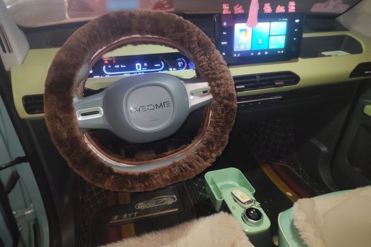 Used Geely Galaxy Panda 2023 Panda Mini 200km Endurance Bear