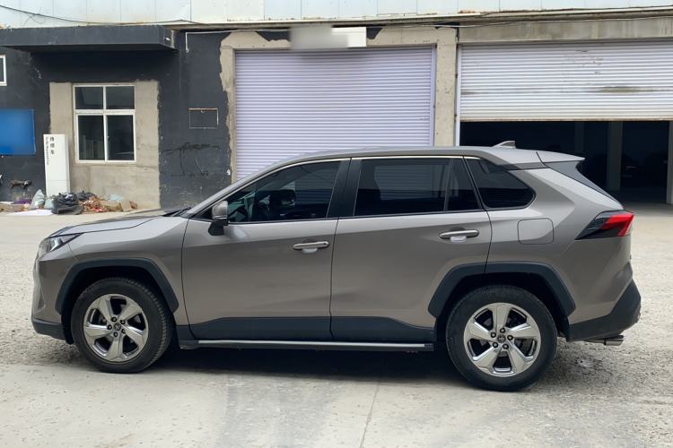 Used Toyota RAV4 2020 2.0L CVT Two-Wheel Drive Fashion Edition