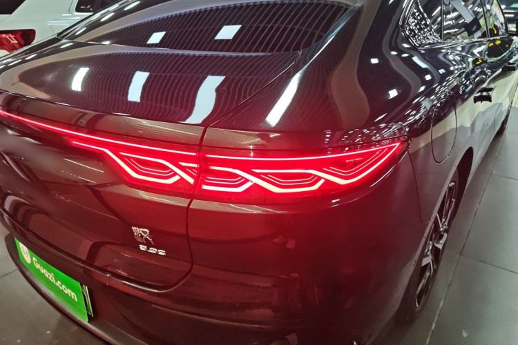 Used BYD Han 2022 EV 610 km All-Wheel-Drive Qianshan Cui Limited Edition
