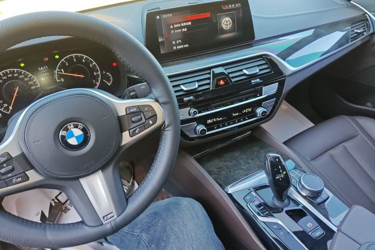 Used BMW 5 Series 2019 Restyled 525Li M Sport Package