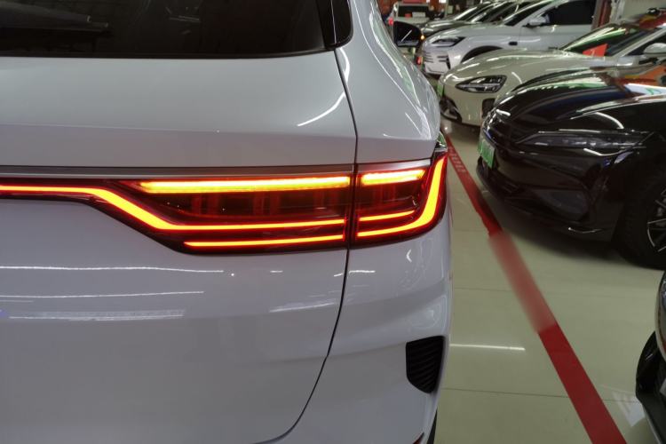 Used BYD Song PLUS New Energy 2021 DM-i 100KM Four-Wheel Drive Flagship PLUS