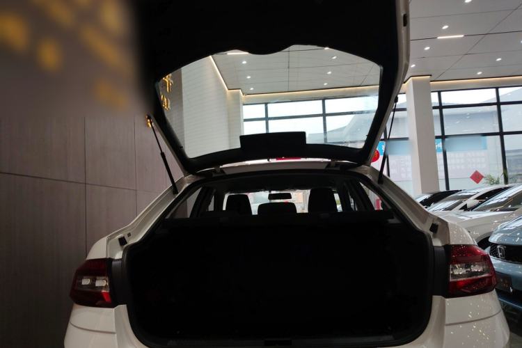 Used Skoda Octavia 2019 1.5L Automatic SmartDrive Comfort Edition China VI Standard
