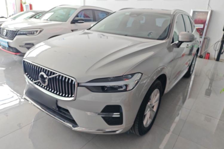 Used Volvo XC60 2022 B5 4x4 Zhiyi Luxury Edition