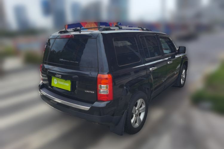 Used Jeep Patriot 2014 2.4L Luxury Navigation Edition Rear Right 45 Deg