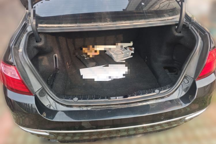 Used BMW 5 Series 2013 525Li Leading Model
