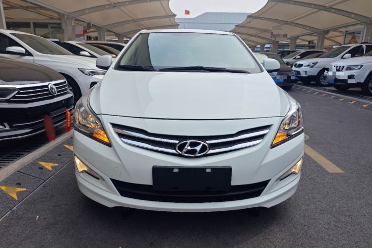 Used Hyundai Verna (older generation) 2014 1.4L Manual Smart GLS Trim Front