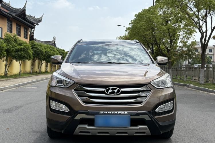 Used Hyundai Santa Fe 2015 2.0T Automatic Two-Wheel Drive Smart Version 5 Seats