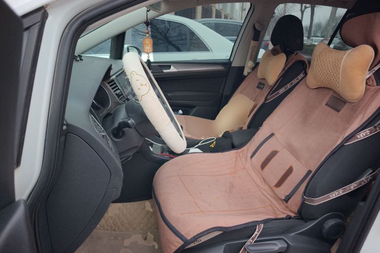 Used Volkswagen Golf Sportsvan 2016 1.6L Manual Comfort Model Left Front Seat