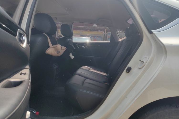 Used Nissan Sylphy 2021 Classic 1.6XL CVT Luxury Edition Interior 4