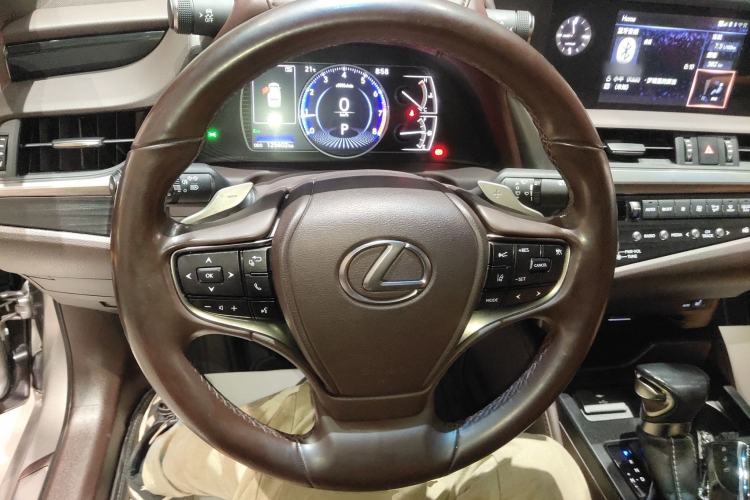 Used Lexus ES 2020 200 Excellence Edition