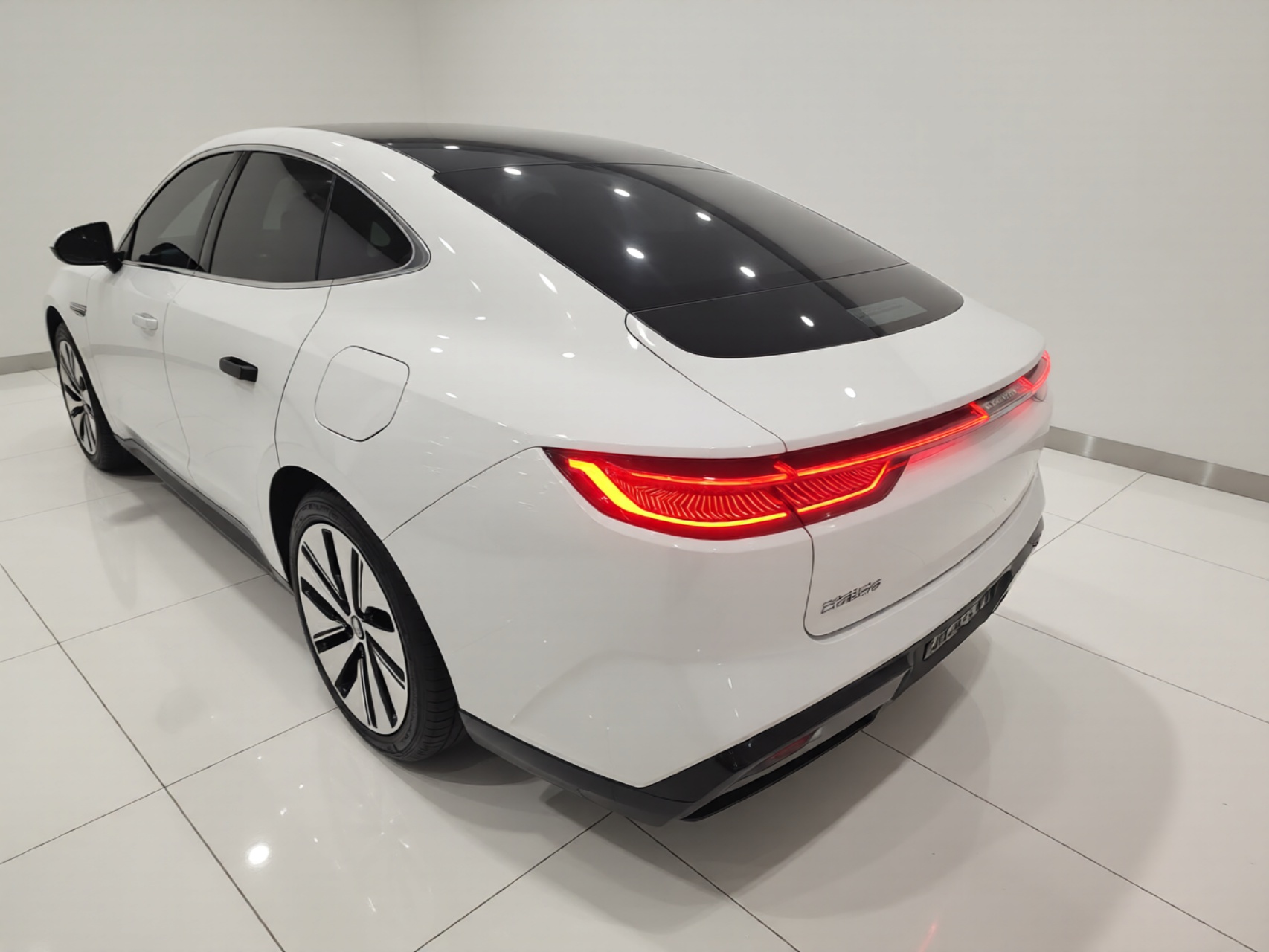 Geely Galaxy E8 2024 665 km Range Rear-Drive Starship Long-Range Version — снимка 5