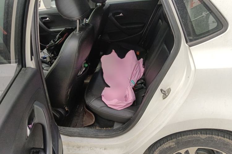 Used Volkswagen Polo 2016 1.6L Automatic Comfort Model Left Rear Seat