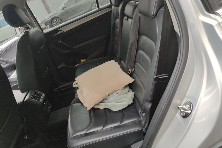 Used Volkswagen Tiguan L 2018 380TSI Automatic All-Wheel Drive Luxury Edition Left Rear Seat